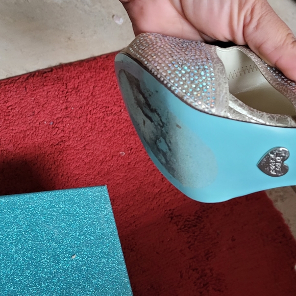 Sexy heels champagne color. - Picture 5 of 6